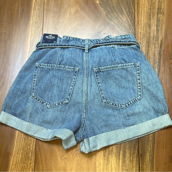 Hollister Paperbag Denim Short - Picture 2 of 4